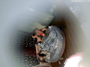 气质漂亮的牛仔裤美腿大学美女貌似给中年男当小三,来到酒店主动伺候男的啪啪,搞了一次没过瘾又做上面操!