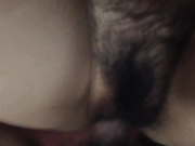 终于搞定了在附近幼儿园上班当幼师的气质女邻居,身材修长性感,主动要求自拍说：喜欢看你操我,要操20分钟,操死我！