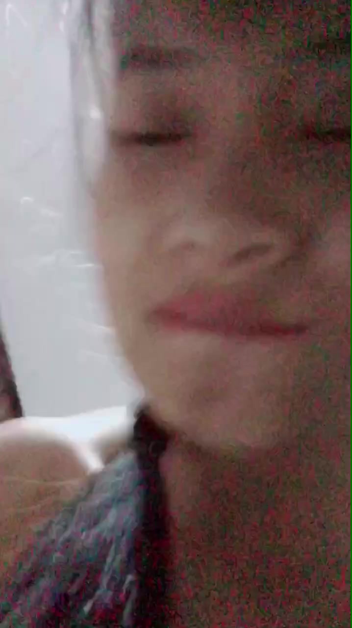 白虎女友被大屌男友面对面高清激情抽插画面