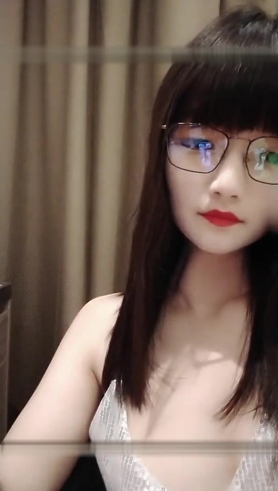 〖今日凌晨〗极品萝莉『大二学妹』勾搭送零食外卖小哥 吃药威猛爆操操 速插深喉 口爆吞精 高清源码录制