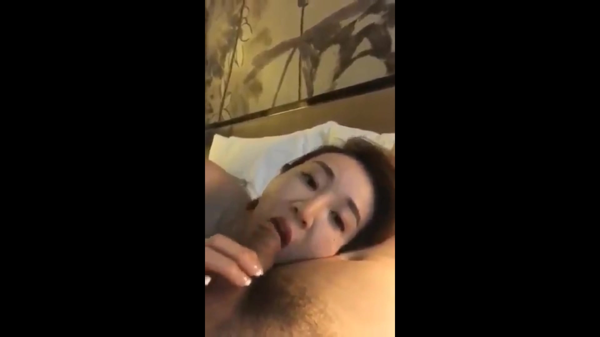 电报付费淫妻群视频流出合集 多位骚气母狗 吃屌挨炮 总有你所爱