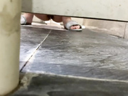 厕所偷拍美女上厕所