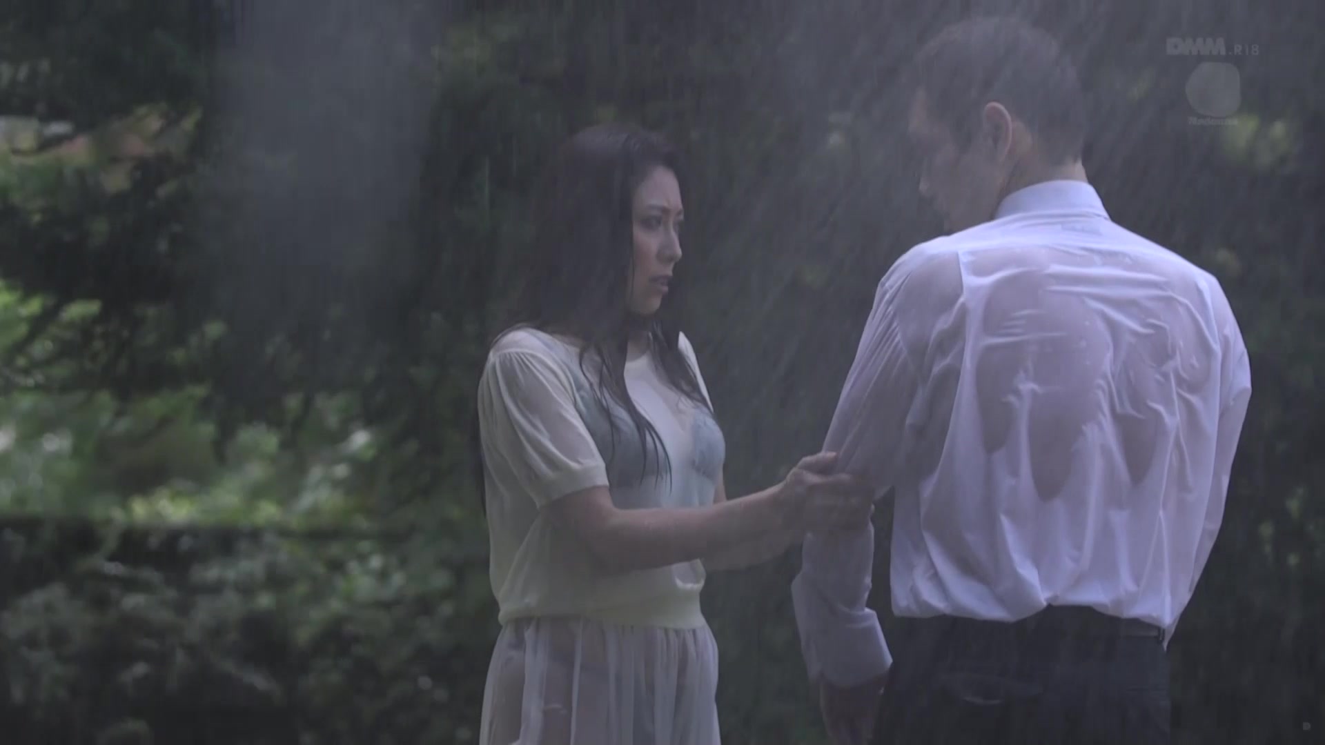 [JUY-062] 暴風雨 親戚の優子おばさんと二人だけの夜 白木優子 - 4of5