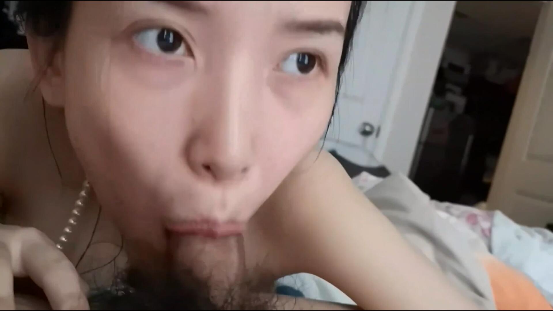 高颜值小妹，从二十岁开始就被调教，现在成了一个彻头彻尾的骚货