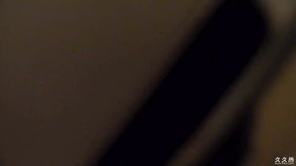 高清偷拍中國某酒店職員女廁2