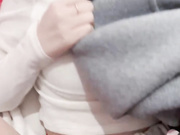 新搬家，漂亮邻居王女士给我热情的送馒头吃，被我用春药迷倒后操的嗷嗷叫