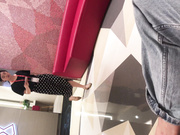 最新流出國內廁拍大神行走在大街小巷中尾隨守候美女上廁所近距離拍攝 形態各異逼逼看得誘惑十足～4K高清無水印