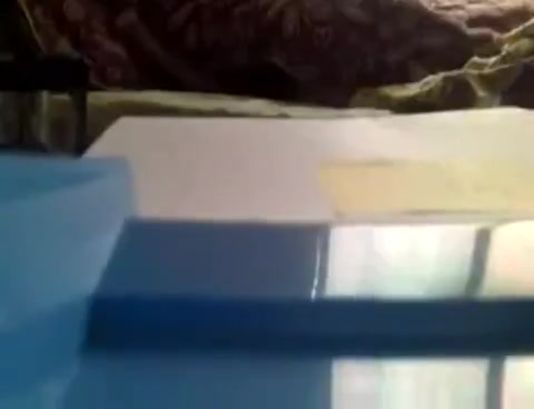 90后情侣大白天做爱不关窗，叫声太大吵到隔壁邻居了