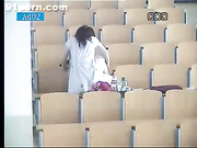 情侣大学教室偷拍