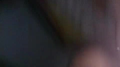 老闆娘的手拿著手機自拍！她家操她高潮3次叫著寶貝受不了