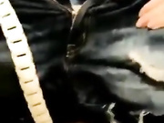 性感學生妹公共衛生間被陌生男子摳逼潮吹