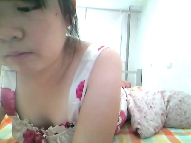 初中小妹妹视频自慰