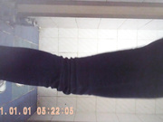 (国产高清）终于偷拍到我暗恋3年的班花上厕所了