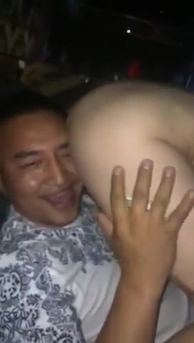 猛男夜总会跟小姐玩69还抱起来猛草好多助威的