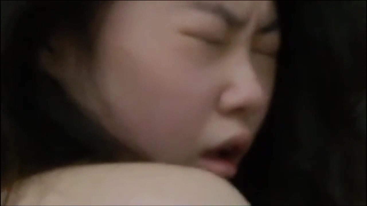 韩国高清业余自拍之露脸漂亮美女家中多种姿势被狂插淫叫