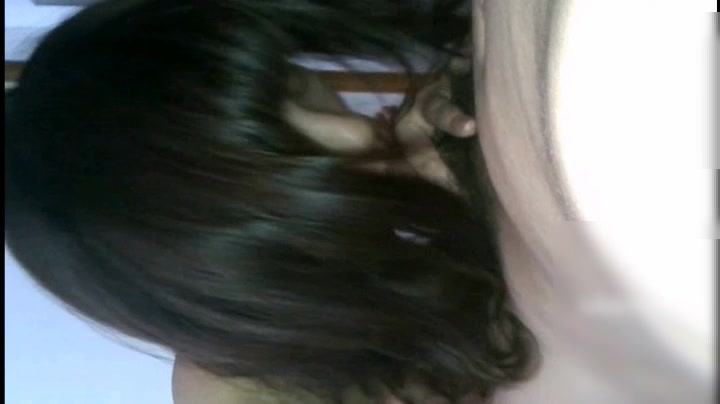 酒店約炮烤魚店老板娘 原來外表清純內心悶騷啊