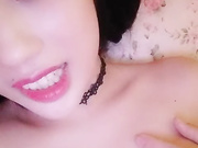 美女主播現場直播自慰秀