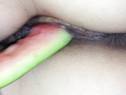 西瓜皮抹上老酸奶往阴道里插