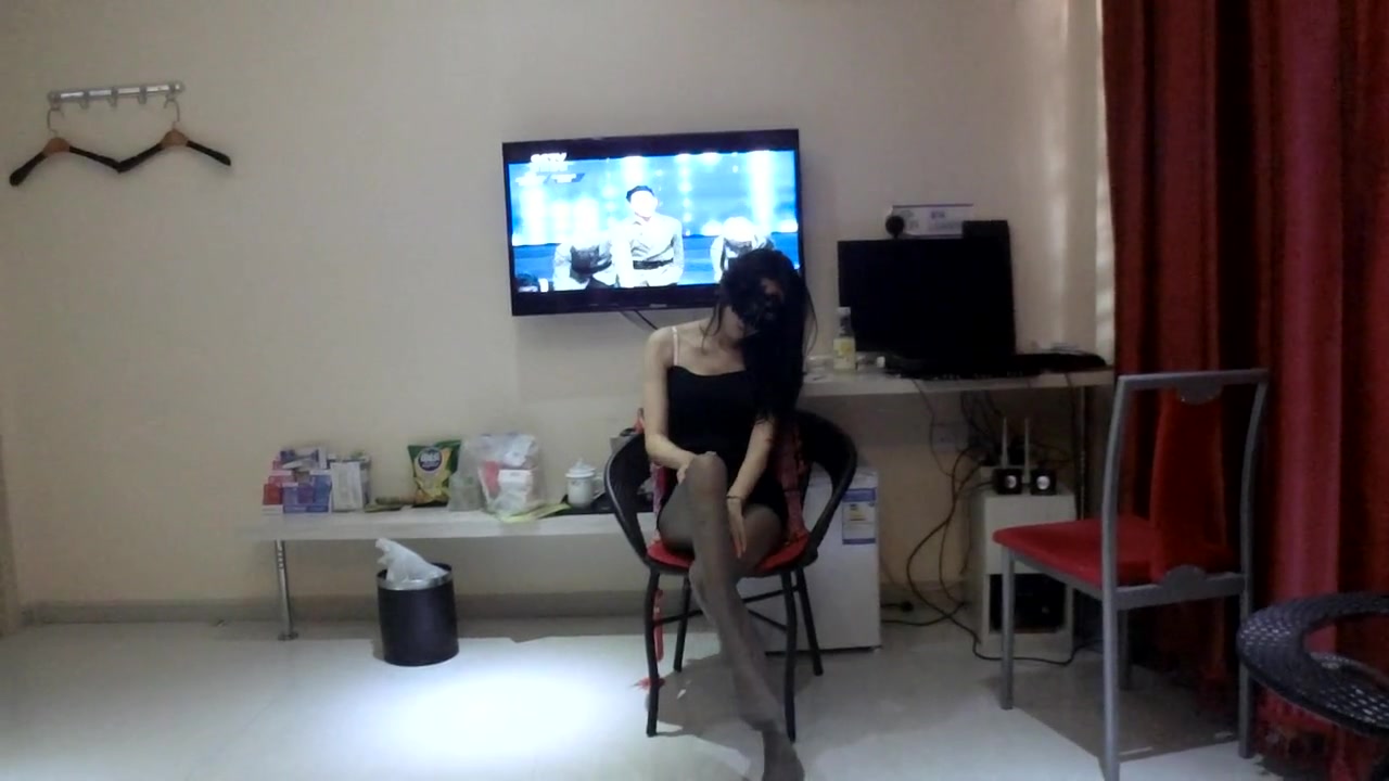 极品尤物酒店私约猥琐男，狂插嫩穴，操的不要不要的