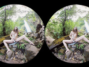 Endza Loves Her Pussy